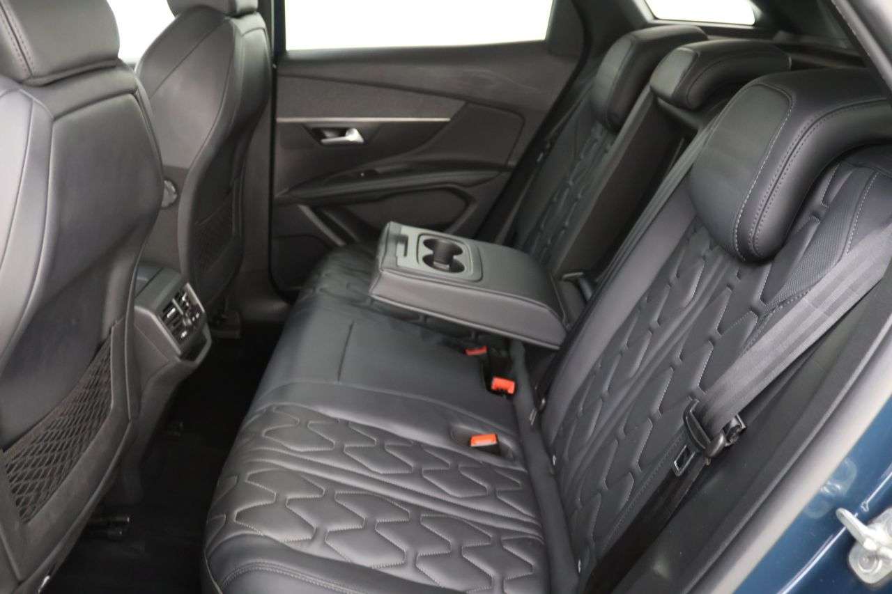 2022 PEUGEOT 3008 2022 PEUGEOT 3008