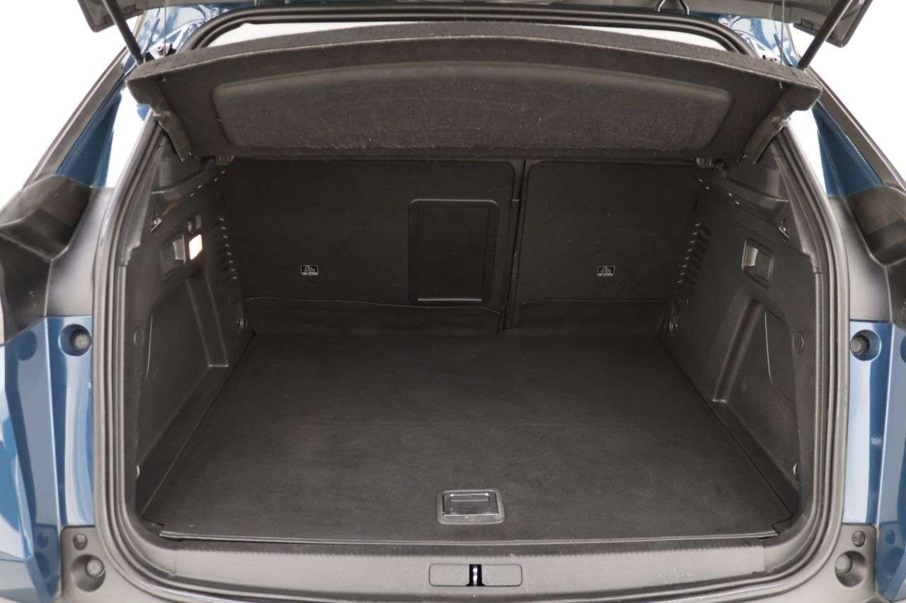 2022 PEUGEOT 3008 2022 PEUGEOT 3008