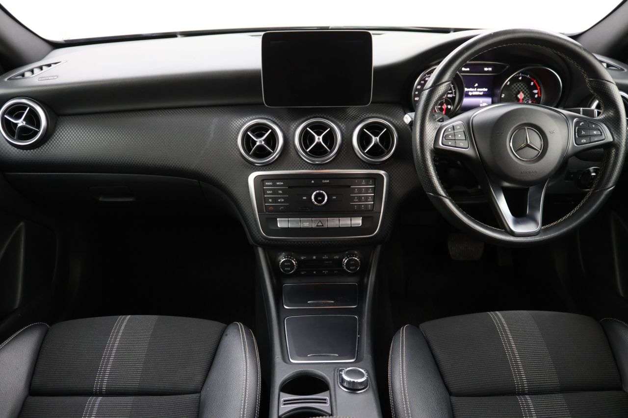 2018 MERCEDES-BENZ A CLASS 2018 MERCEDES-BENZ A CLASS