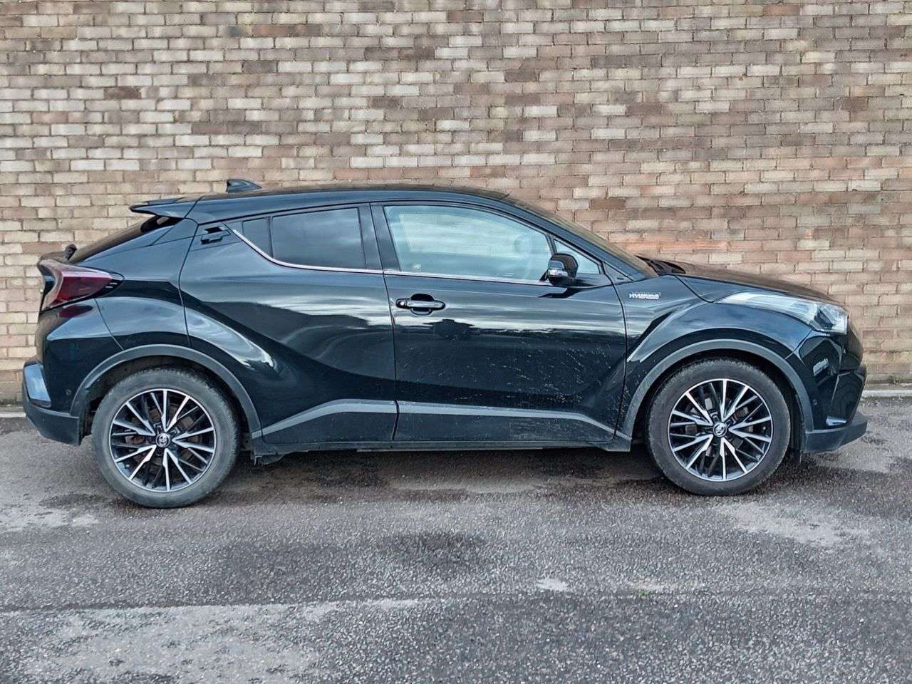 2019 TOYOTA C-HR 2019 TOYOTA C-HR