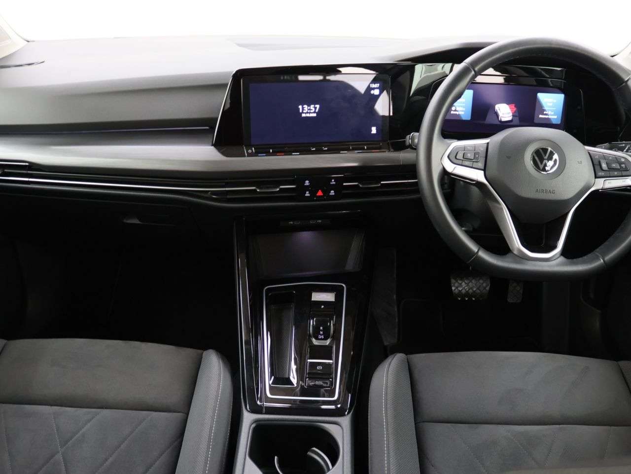 2023 VOLKSWAGEN GOLF 2023 VOLKSWAGEN GOLF