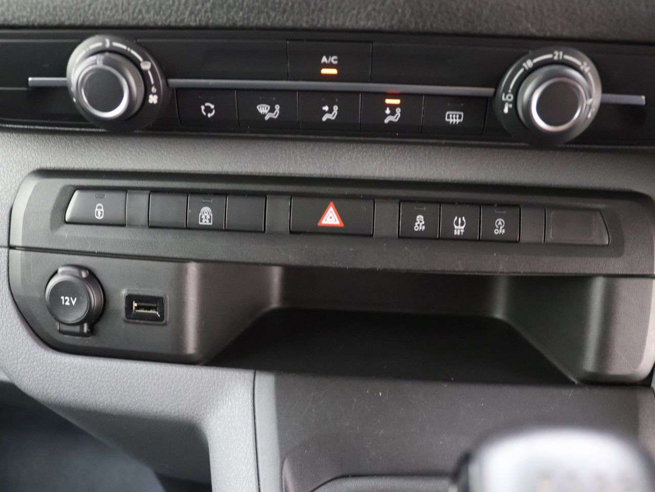 2021 VAUXHALL VIVARO LIFE 2021 VAUXHALL VIVARO LIFE