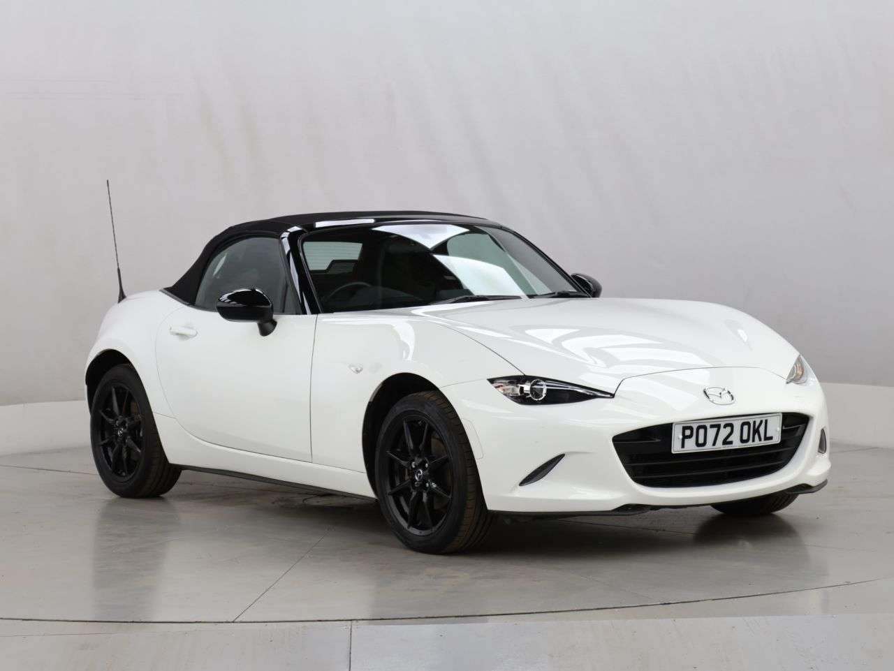 2022 MAZDA MX-5 2022 MAZDA MX-5
