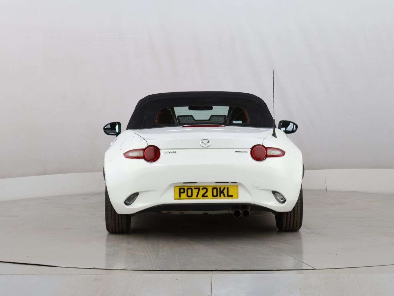 2022 MAZDA MX-5 2022 MAZDA MX-5