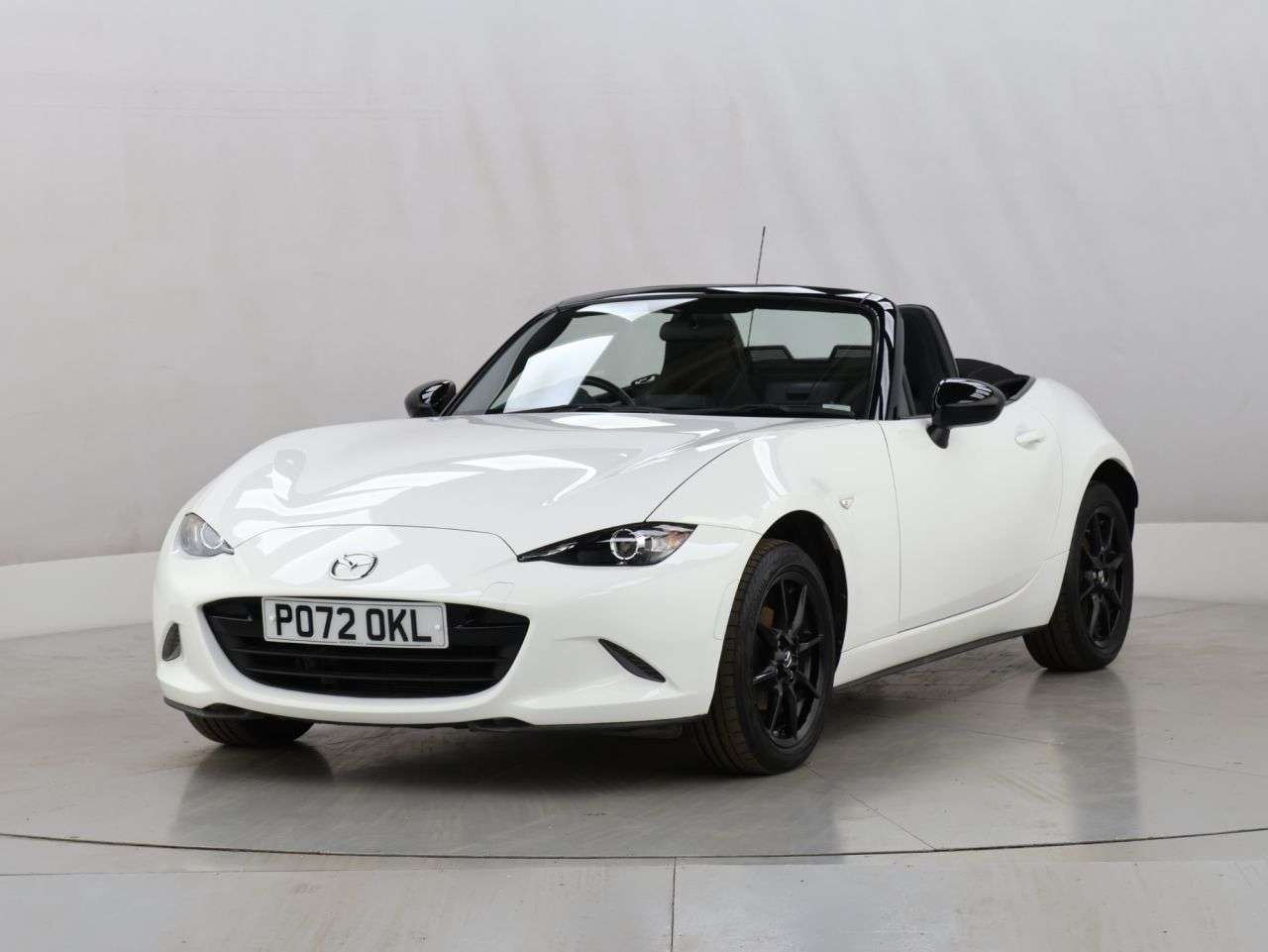 2022 MAZDA MX-5 2022 MAZDA MX-5