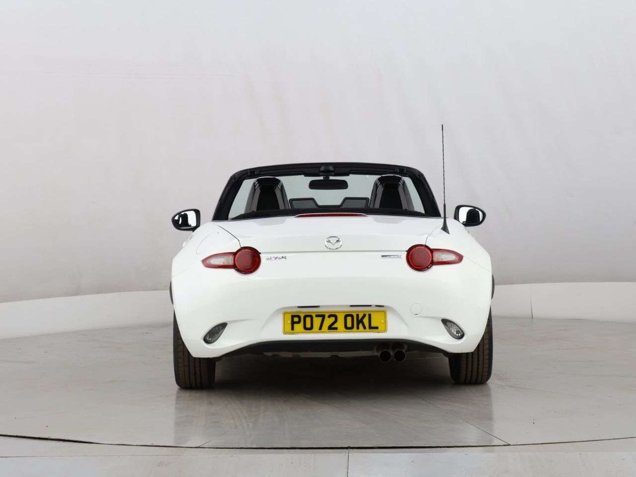 2022 MAZDA MX-5 2022 MAZDA MX-5