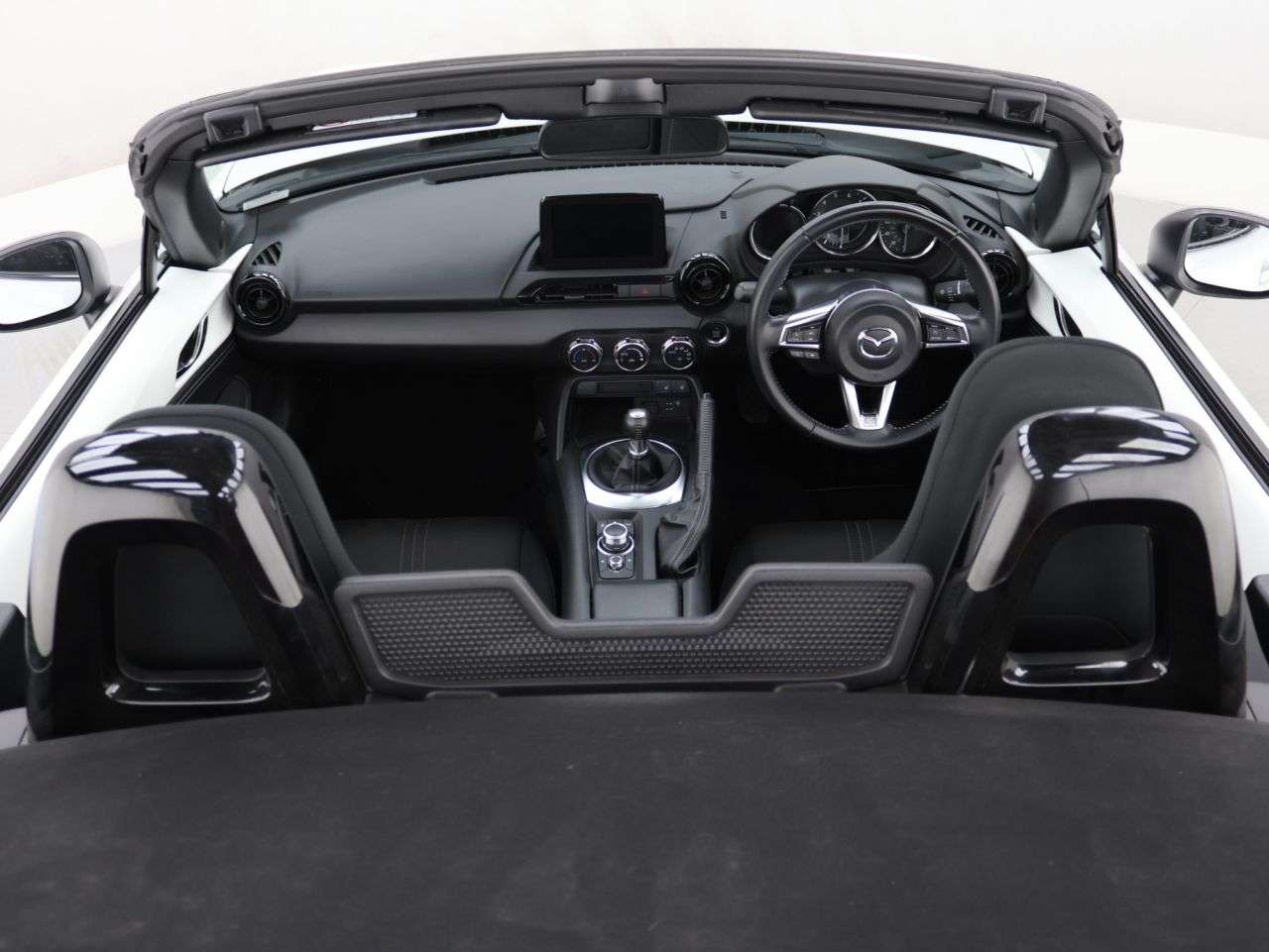 2022 MAZDA MX-5 2022 MAZDA MX-5