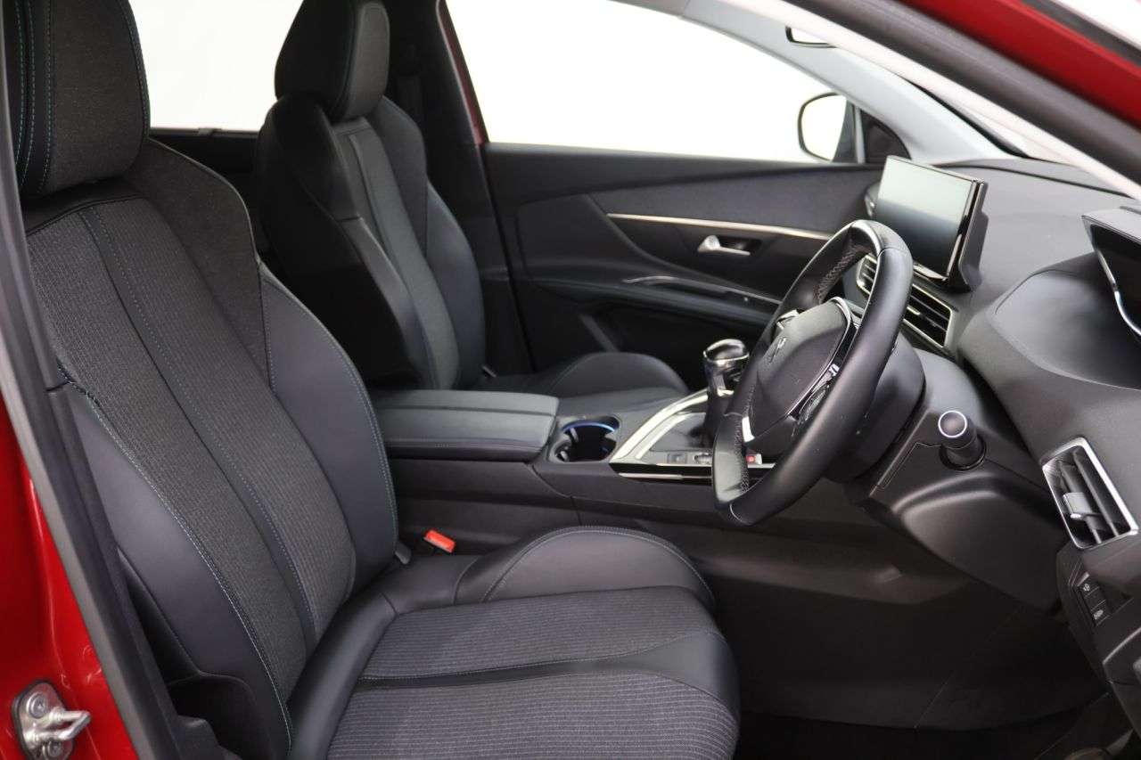 2021 PEUGEOT 5008 2021 PEUGEOT 5008