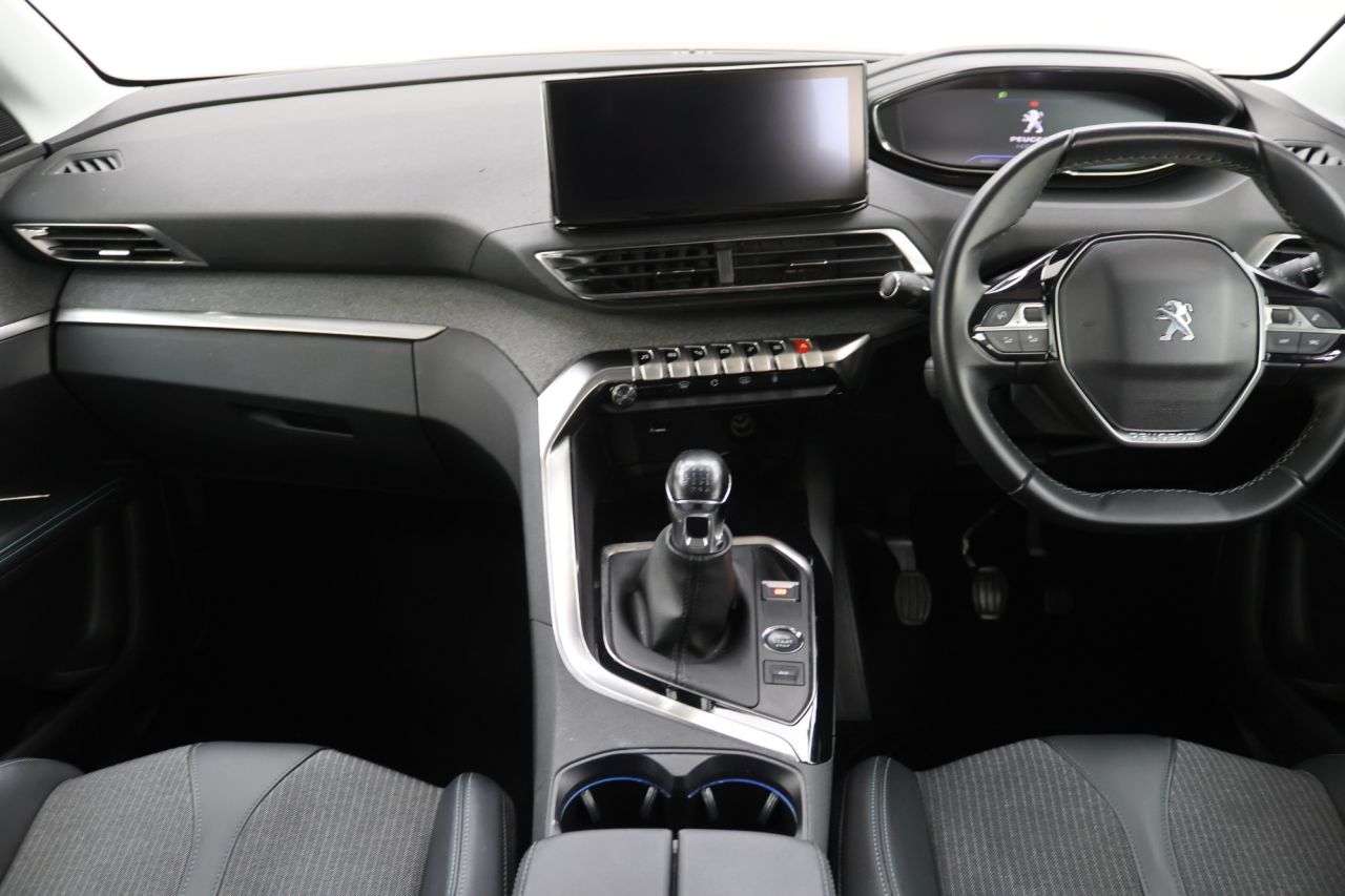 2021 PEUGEOT 5008 2021 PEUGEOT 5008