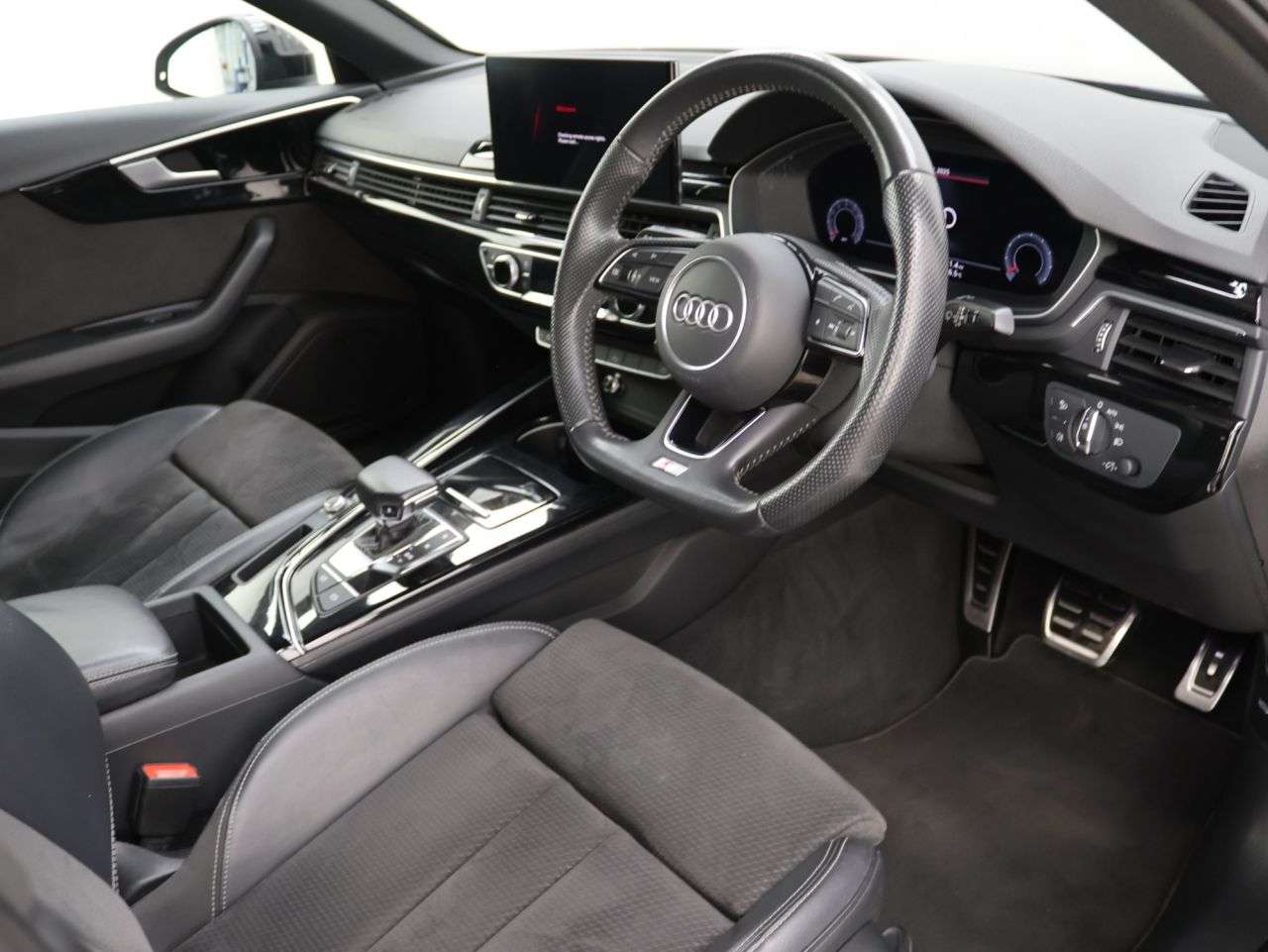 2020 AUDI A4 2020 AUDI A4