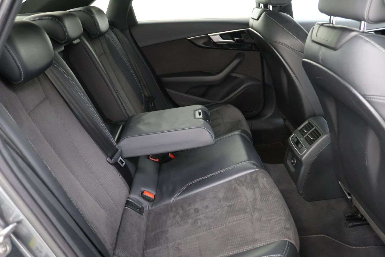 2020 AUDI A4 2020 AUDI A4