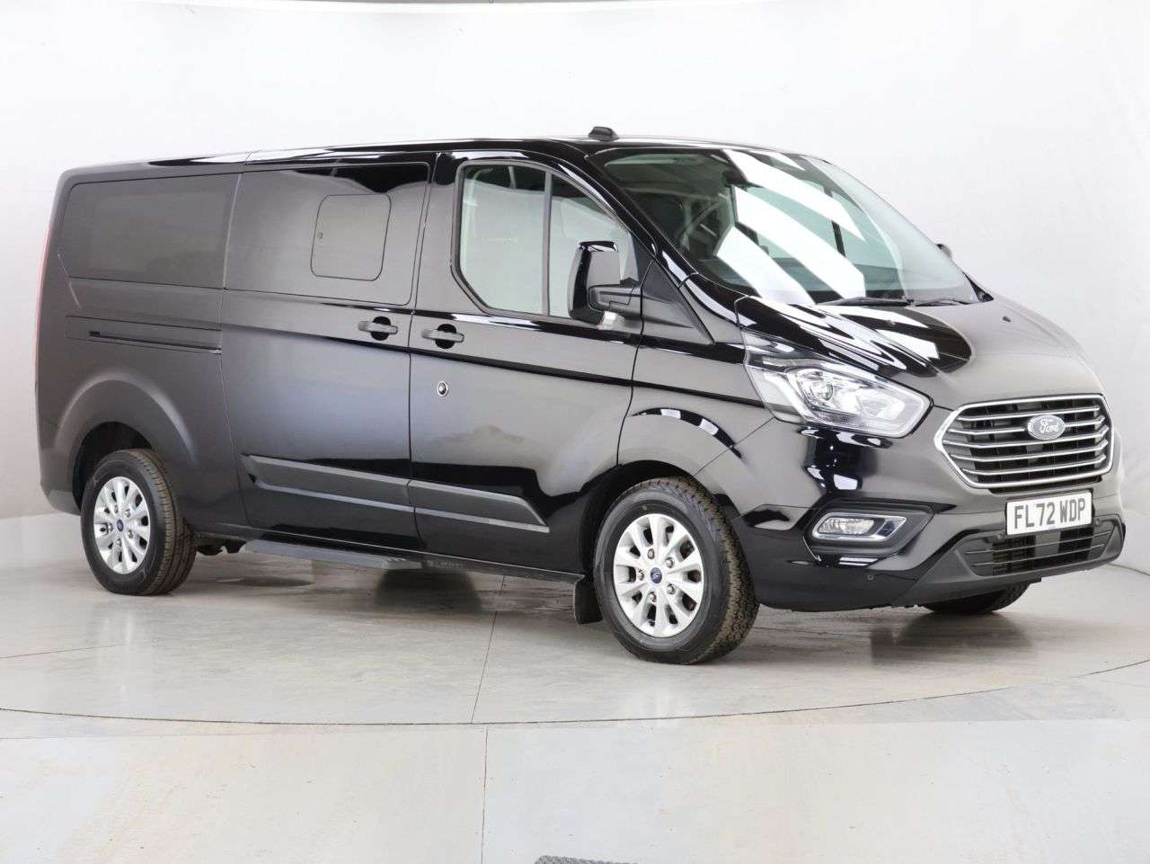 A 2022 FORD TOURNEO CUSTOM 2.0 320 EcoBlue Zetec Minibus Double Cab 5dr Diesel Auto L2 Euro 6 (s/s) (1 A 2022 FORD TOURNEO CUSTOM 2.0 320 EcoBlue Zetec Minibus Double Cab 5dr Diesel Auto L2 Euro 6 (s/s) (1