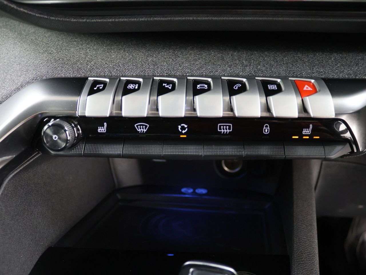 2020 PEUGEOT 5008 2020 PEUGEOT 5008