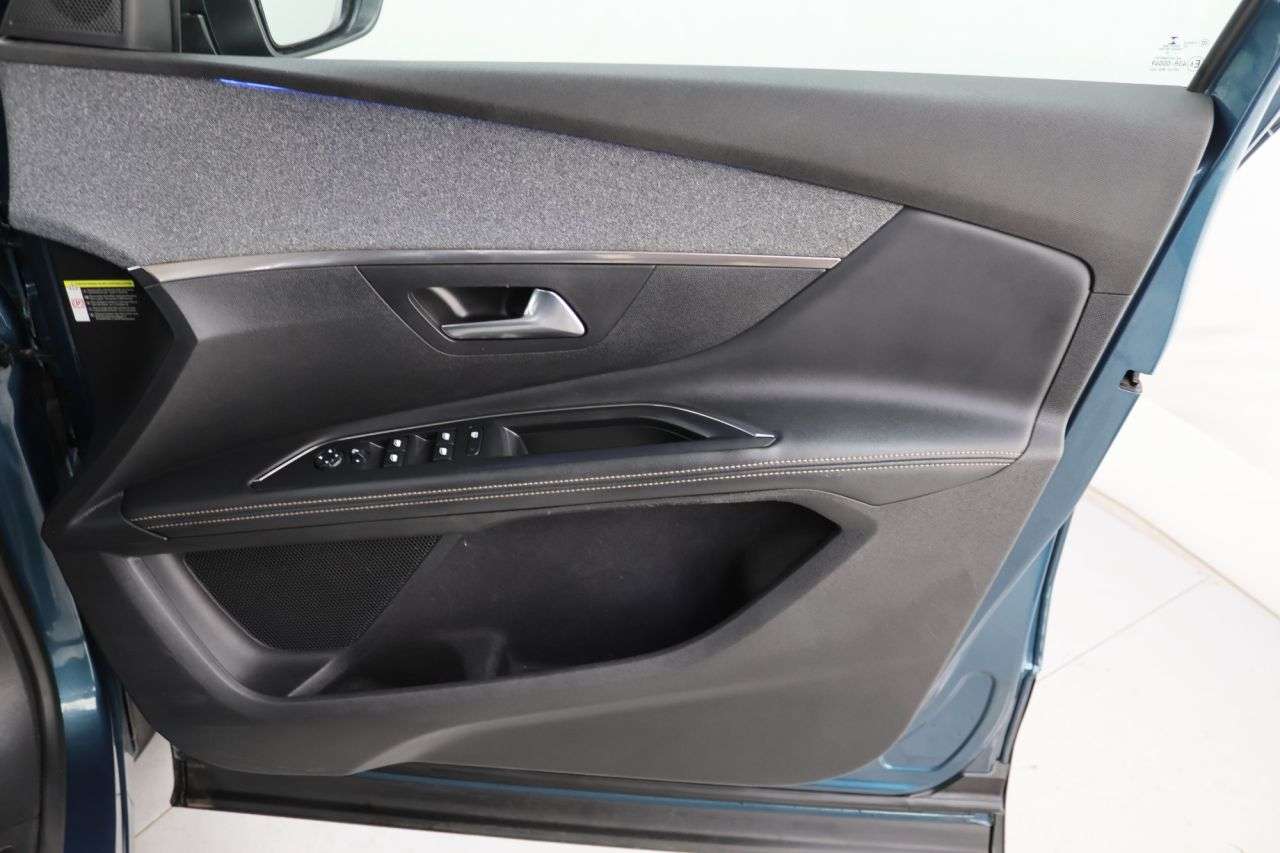 2020 PEUGEOT 5008 2020 PEUGEOT 5008