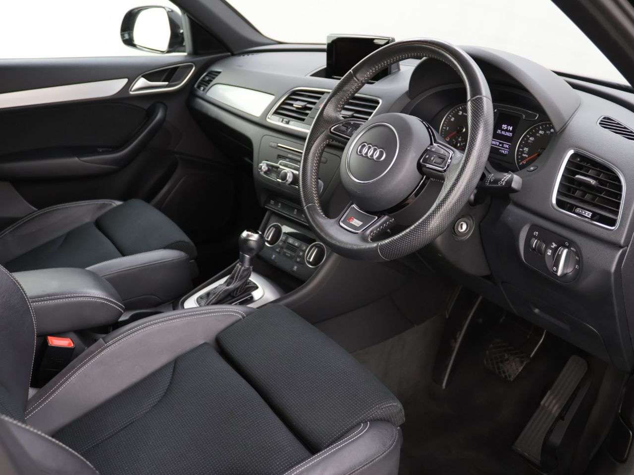 2018 AUDI Q3 2018 AUDI Q3