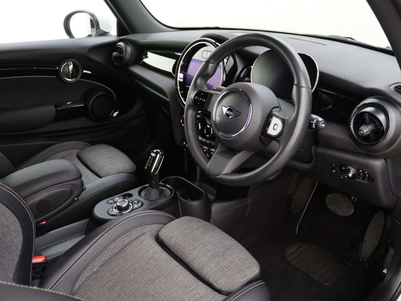 2021 MINI ELECTRIC HATCH 2021 MINI ELECTRIC HATCH