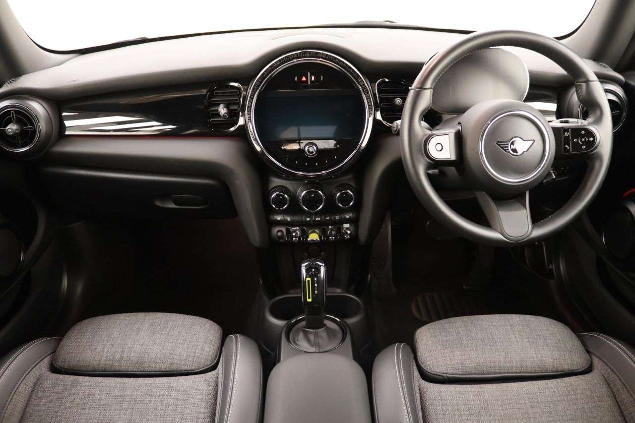 2021 MINI ELECTRIC HATCH 2021 MINI ELECTRIC HATCH