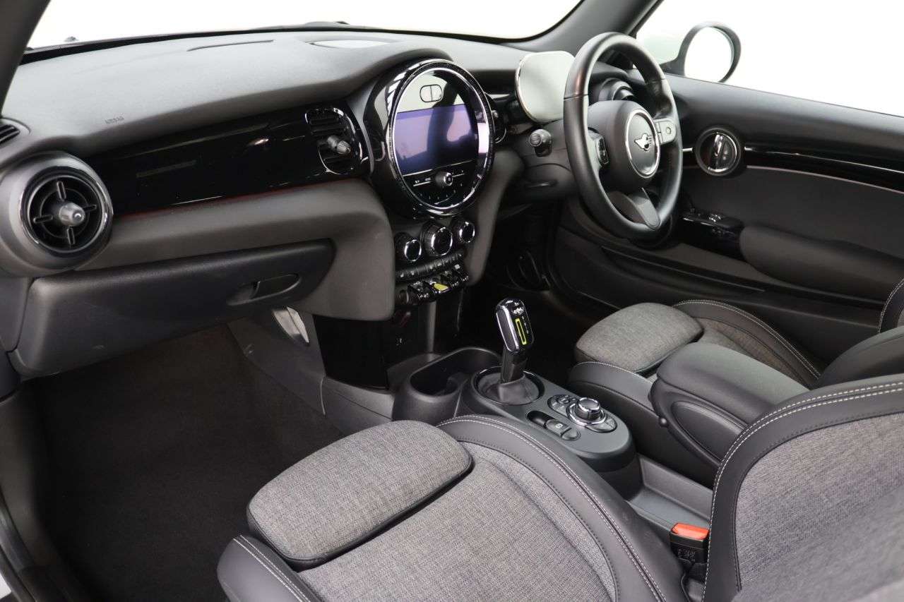 2021 MINI ELECTRIC HATCH 2021 MINI ELECTRIC HATCH