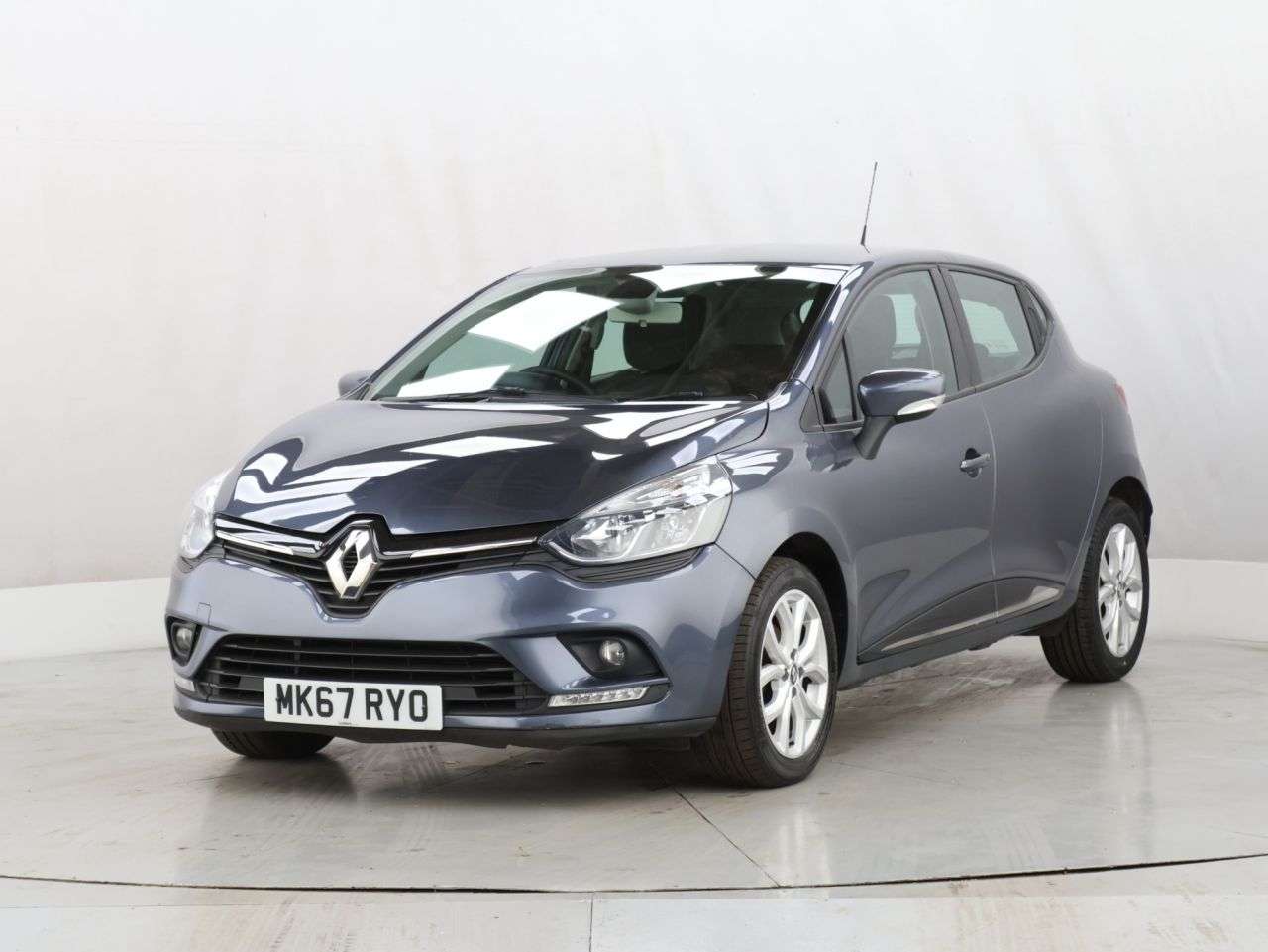 2017 RENAULT CLIO 2017 RENAULT CLIO