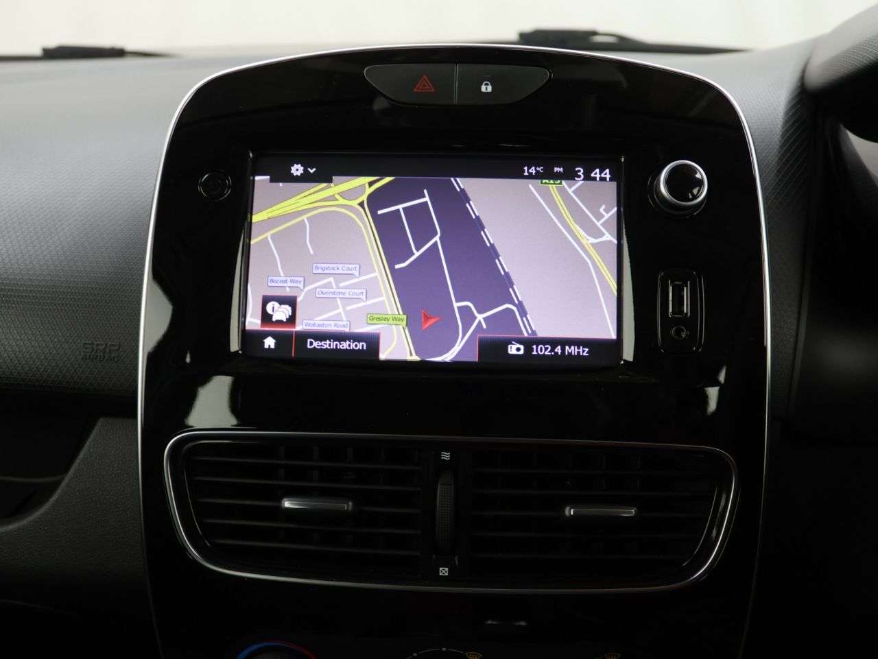 2017 RENAULT CLIO 2017 RENAULT CLIO