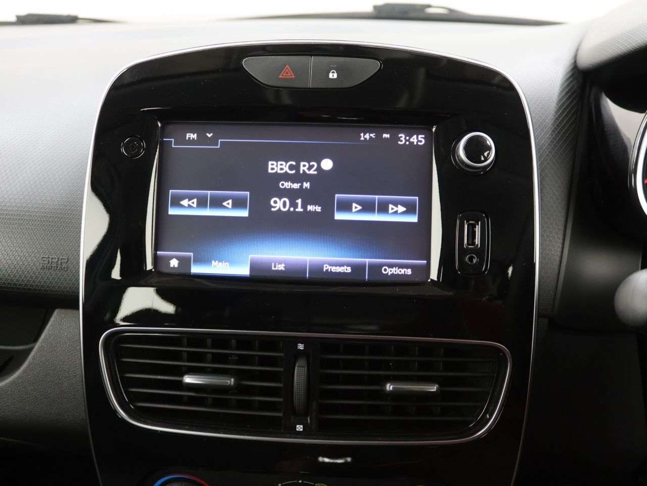 2017 RENAULT CLIO 2017 RENAULT CLIO