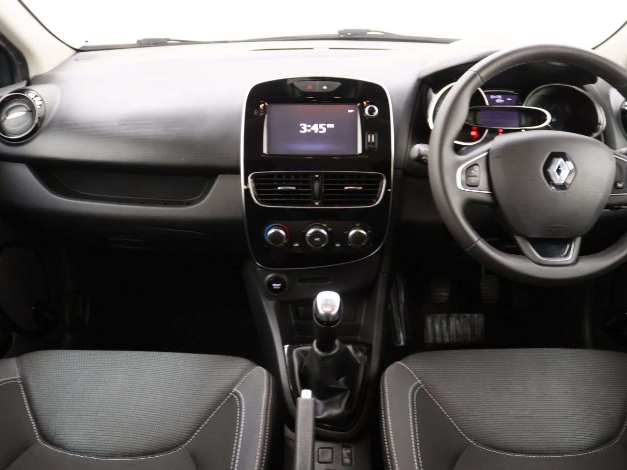 2017 RENAULT CLIO 2017 RENAULT CLIO