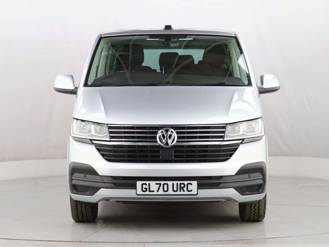 A 2020 VOLKSWAGEN TRANSPORTER SHUTTLE 2.0 TDI SE Minibus Double Cab 5dr Diesel DSG LWB Euro 6 (s/s) (150 ps) A 2020 VOLKSWAGEN TRANSPORTER SHUTTLE 2.0 TDI SE Minibus Double Cab 5dr Diesel DSG LWB Euro 6 (s/s) (150 ps)