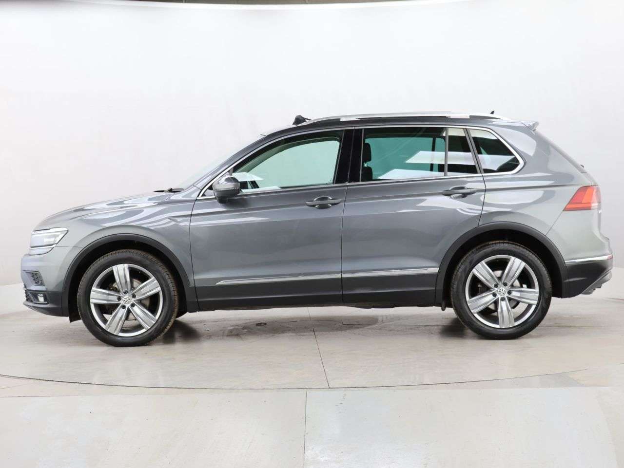 2018 VOLKSWAGEN TIGUAN 2018 VOLKSWAGEN TIGUAN