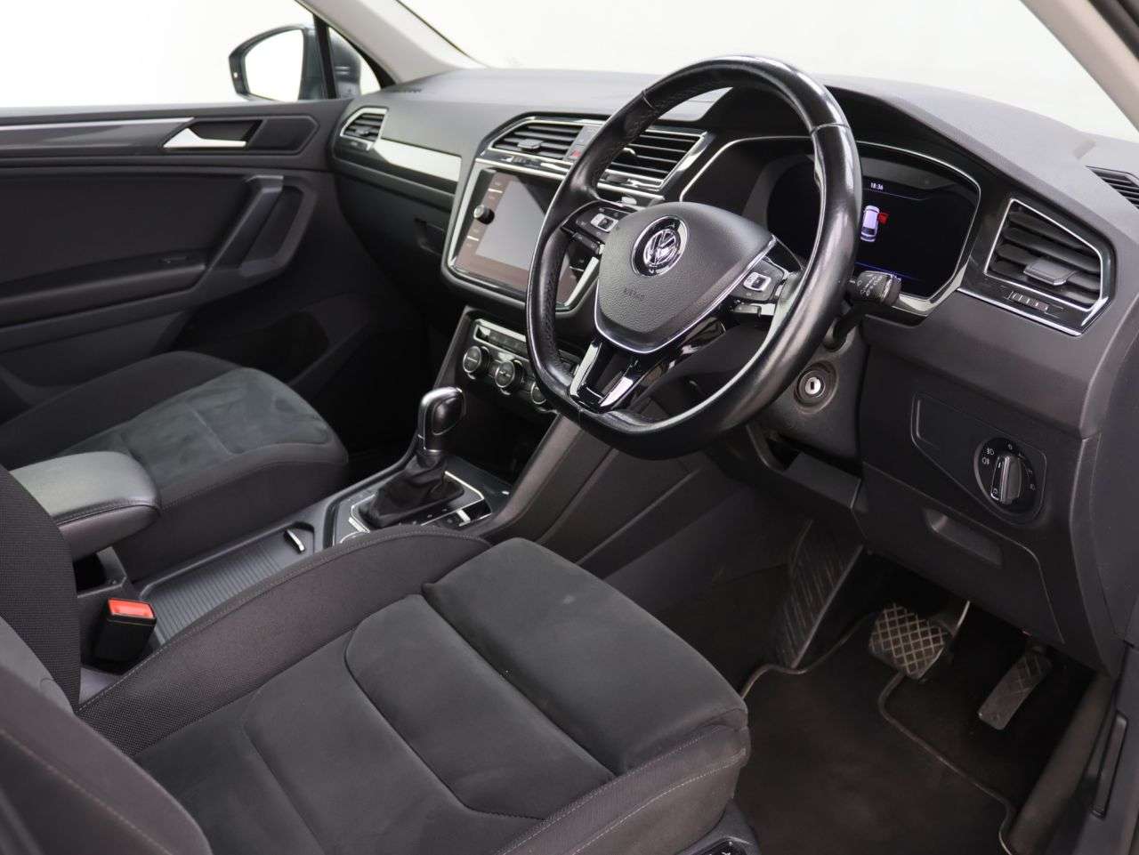 2018 VOLKSWAGEN TIGUAN 2018 VOLKSWAGEN TIGUAN