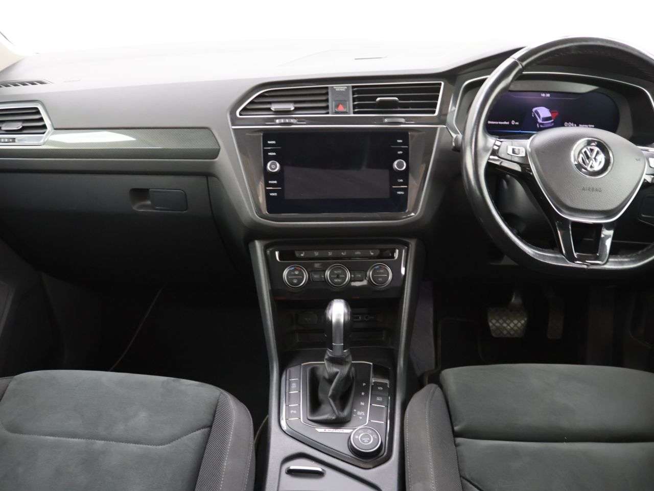 2018 VOLKSWAGEN TIGUAN 2018 VOLKSWAGEN TIGUAN