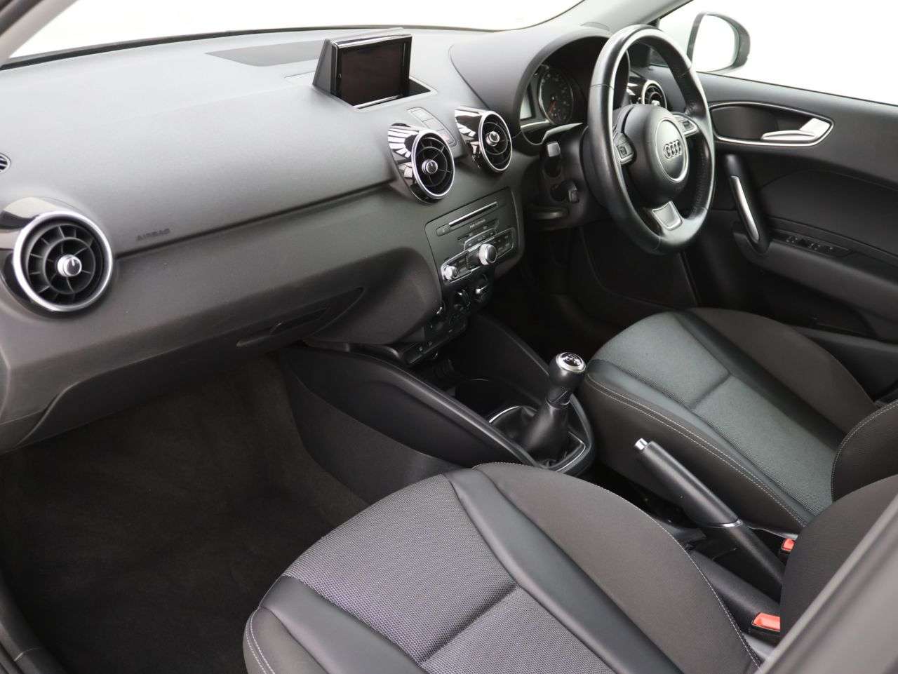 2018 AUDI A1 2018 AUDI A1