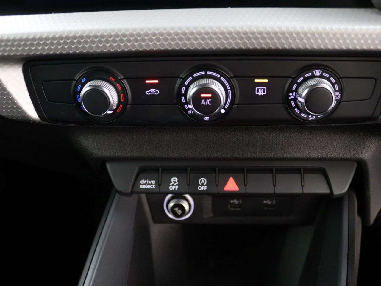 2020 AUDI A1 2020 AUDI A1