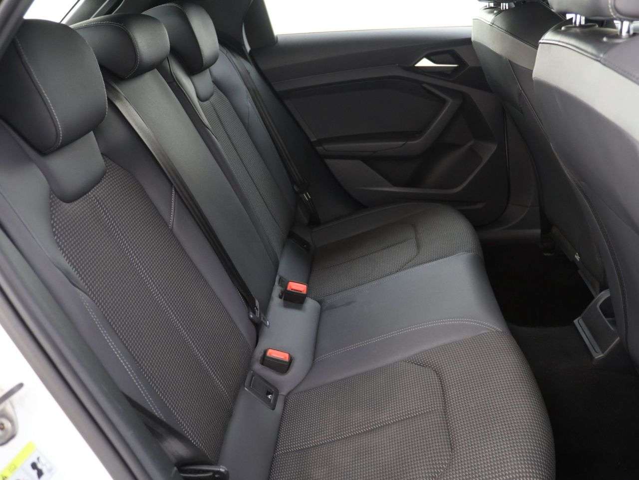 2020 AUDI A1 2020 AUDI A1