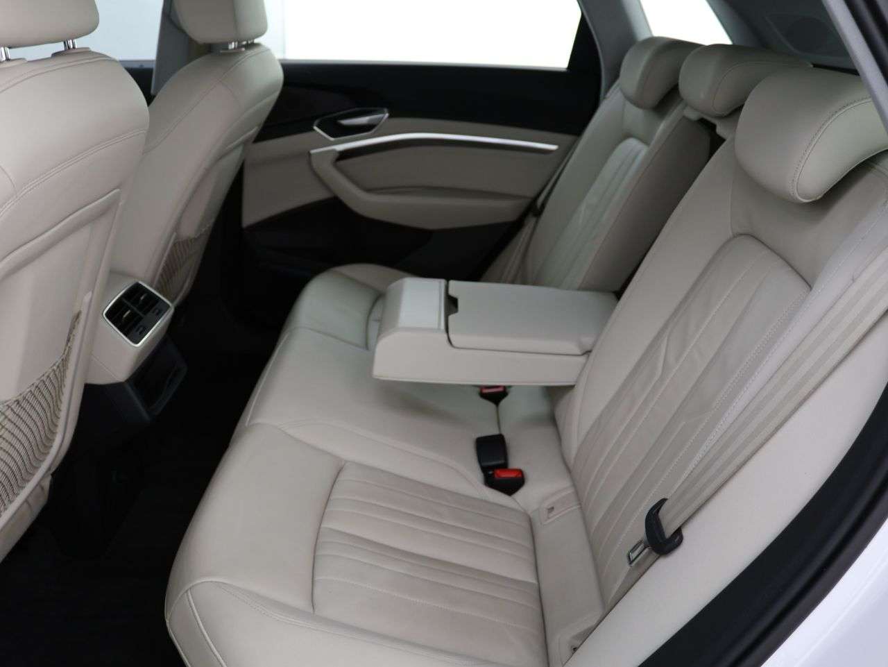 2021 AUDI E-TRON 2021 AUDI E-TRON