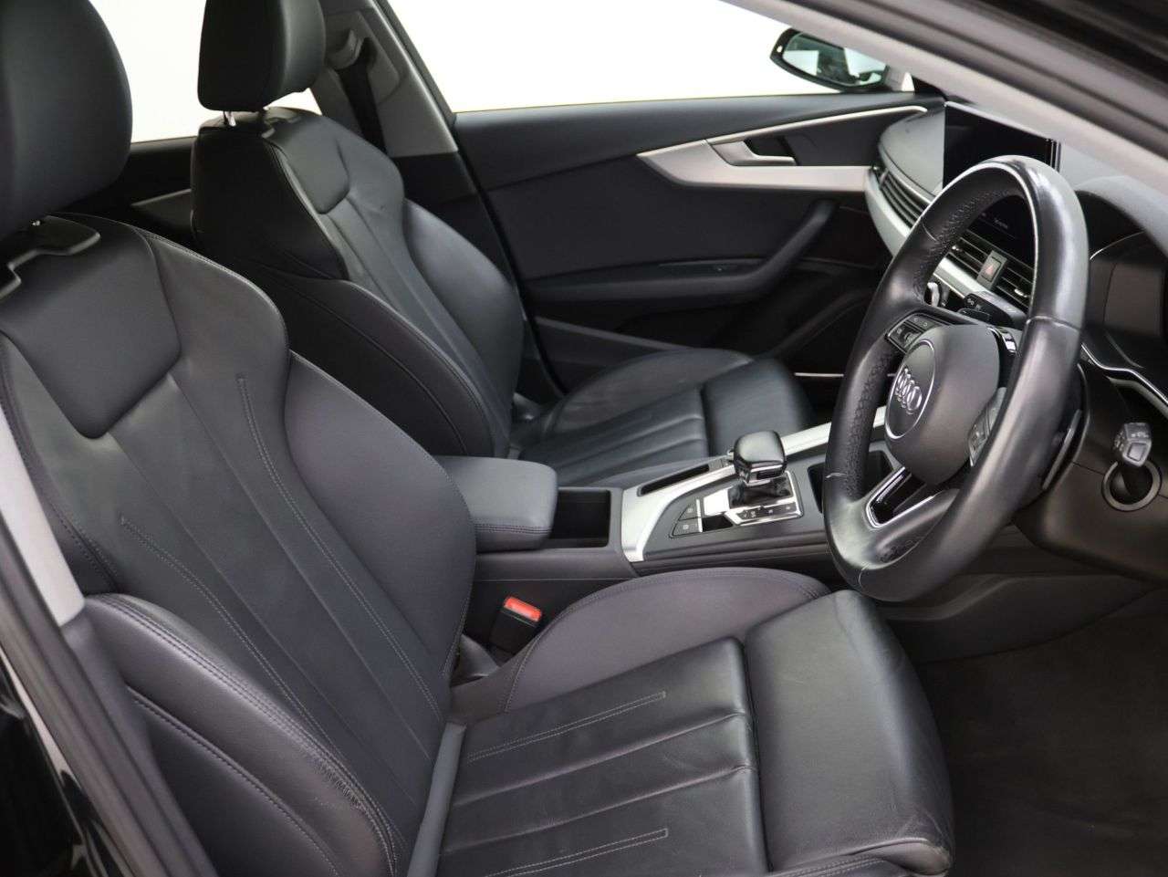 2022 AUDI A4 AVANT 2022 AUDI A4 AVANT