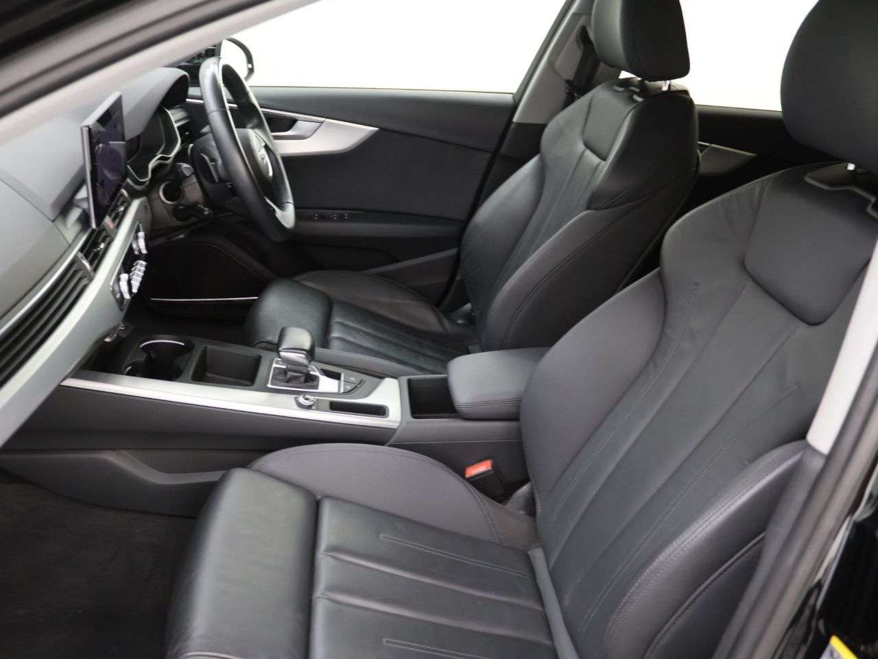 2022 AUDI A4 AVANT 2022 AUDI A4 AVANT