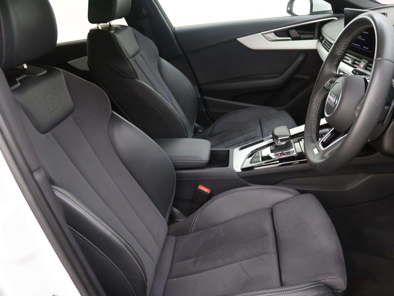 2022 AUDI A4 2022 AUDI A4