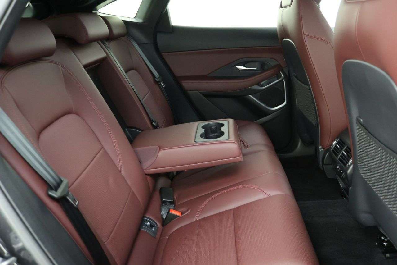 2024 JAGUAR E-PACE 2024 JAGUAR E-PACE