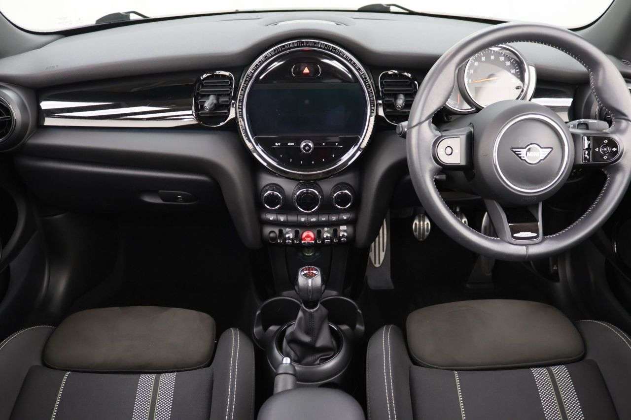 2021 MINI CONVERTIBLE 2021 MINI CONVERTIBLE