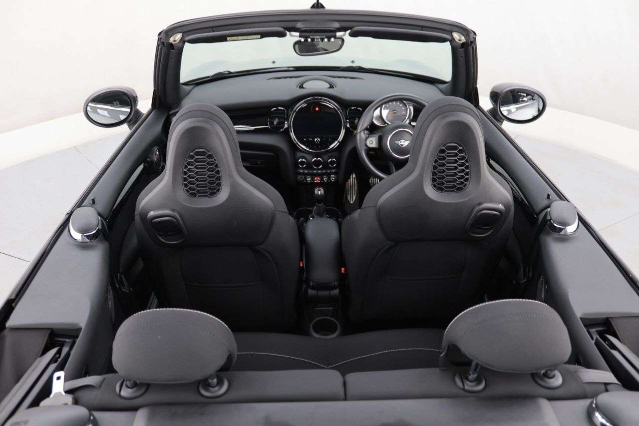 2021 MINI CONVERTIBLE 2021 MINI CONVERTIBLE