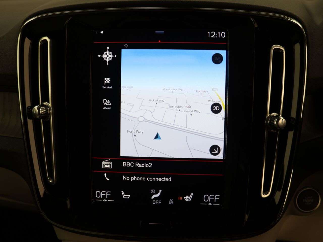 2021 VOLVO XC40 2021 VOLVO XC40