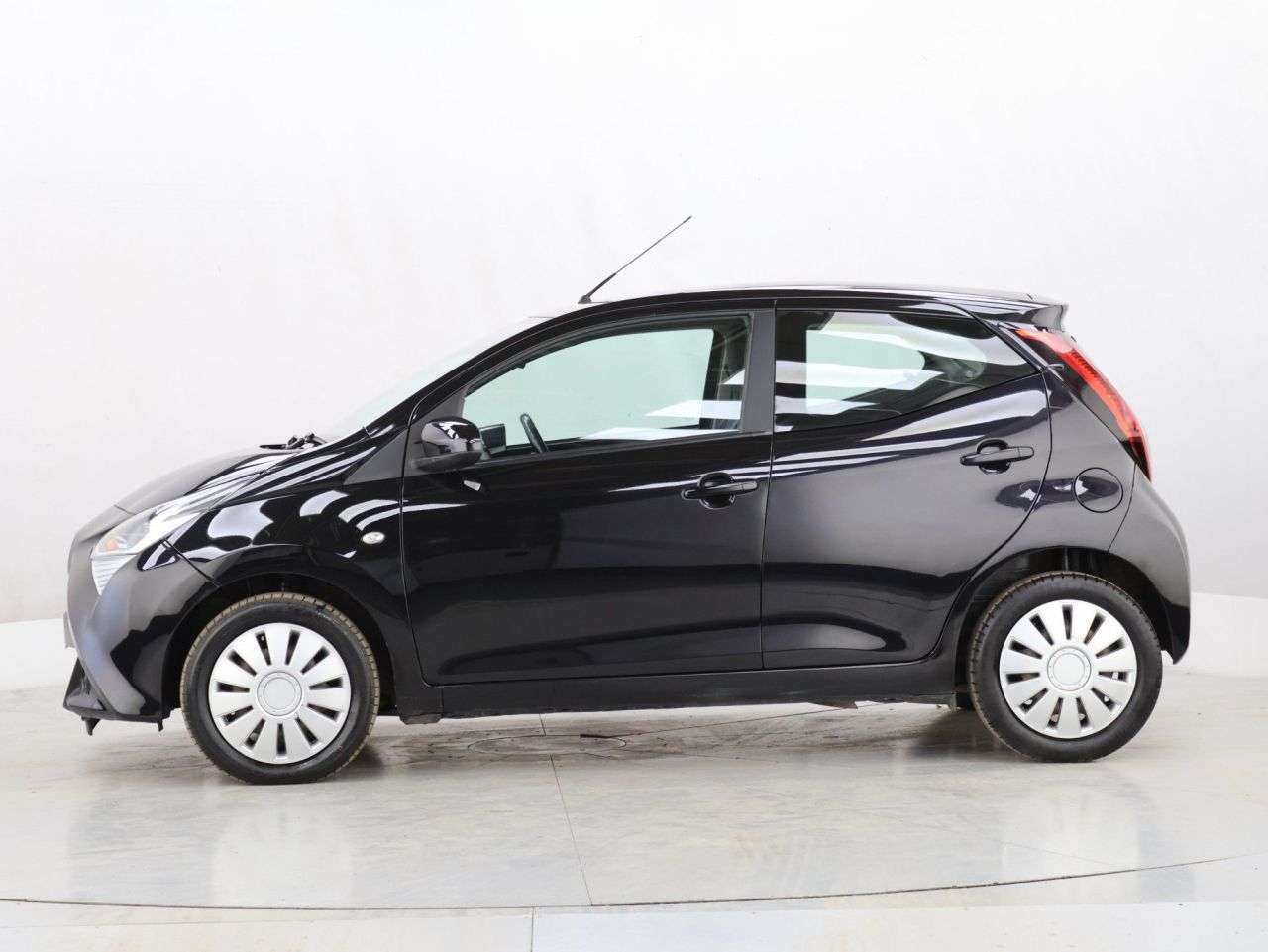 2021 TOYOTA AYGO 2021 TOYOTA AYGO