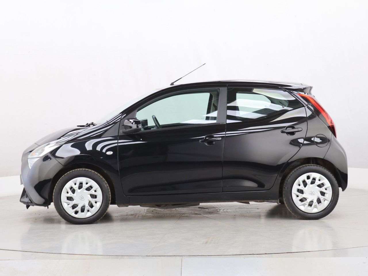 2021 TOYOTA AYGO 2021 TOYOTA AYGO