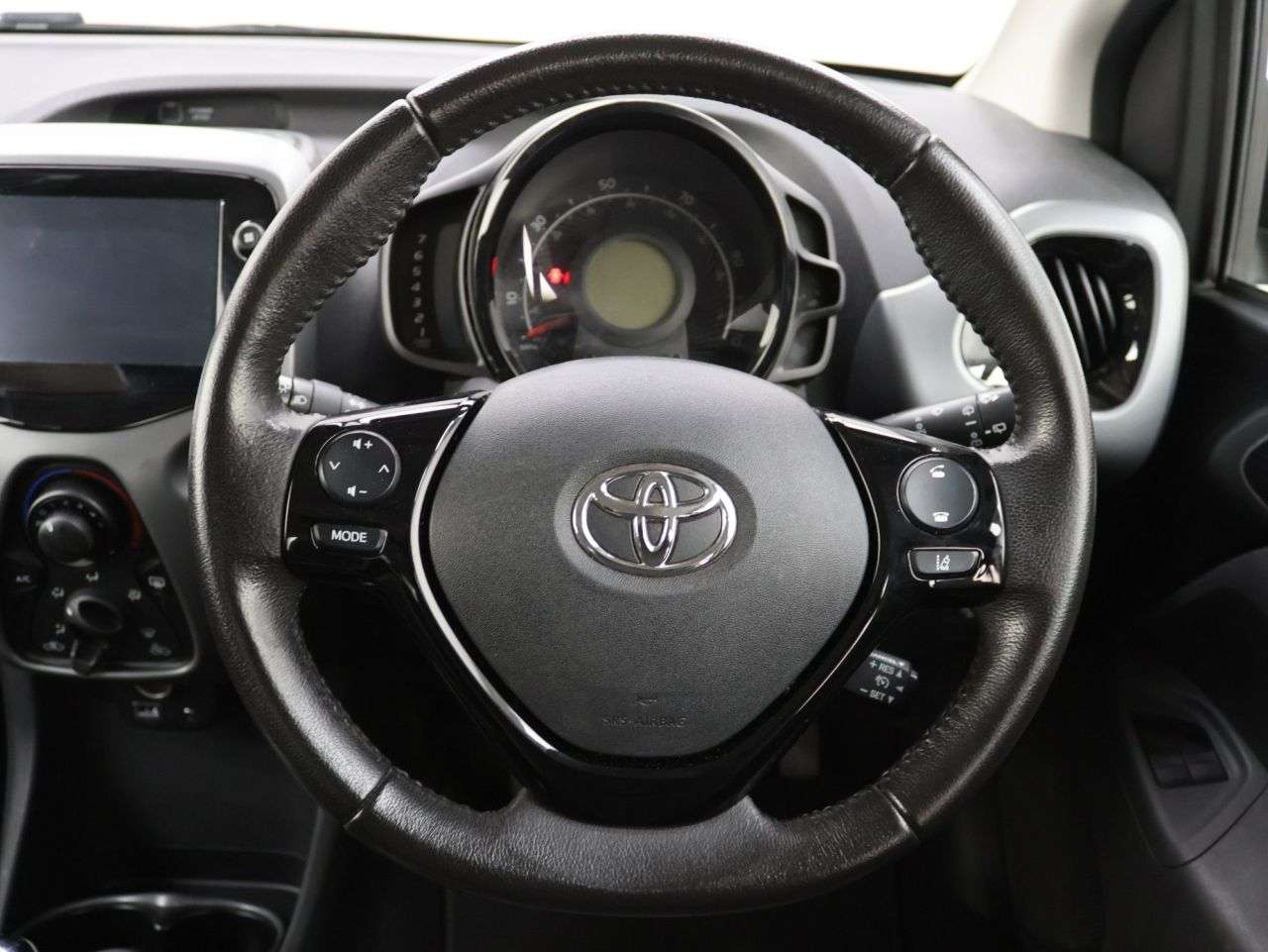 2021 TOYOTA AYGO 2021 TOYOTA AYGO