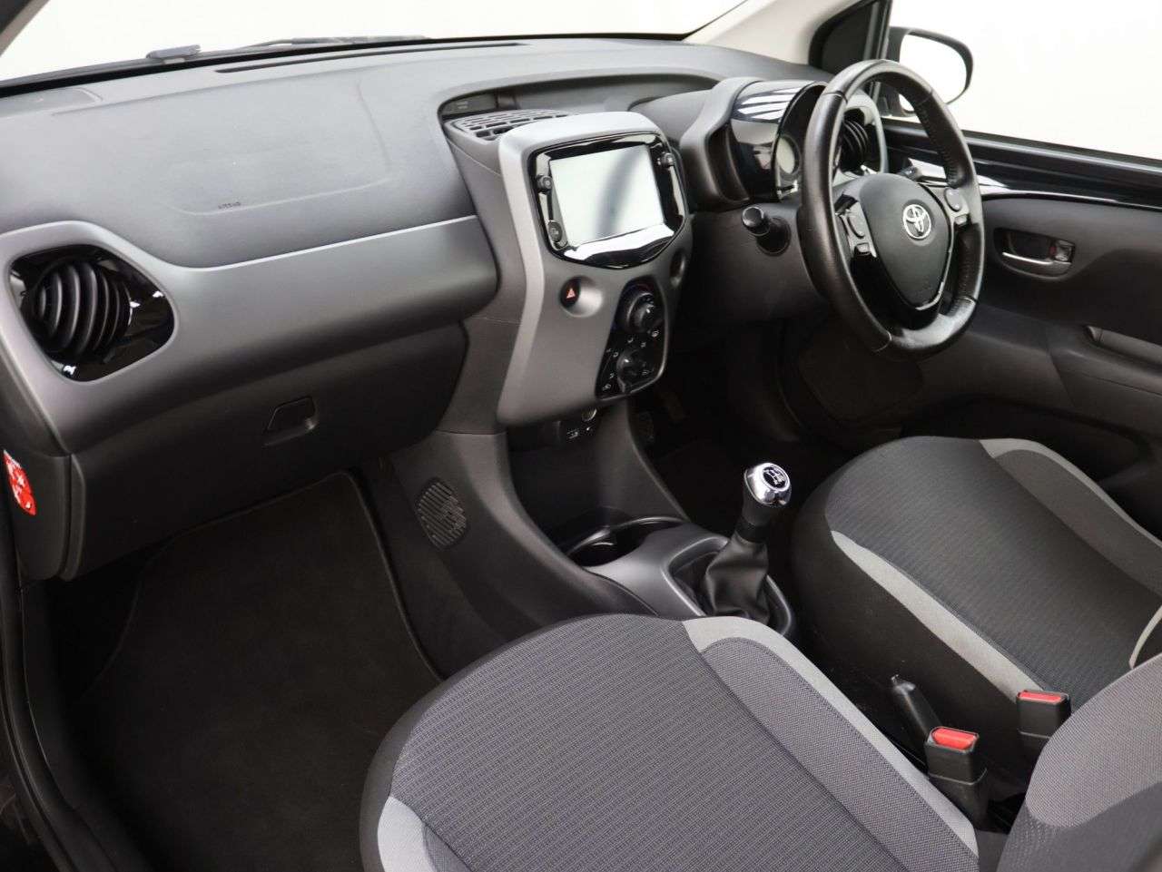 2021 TOYOTA AYGO 2021 TOYOTA AYGO