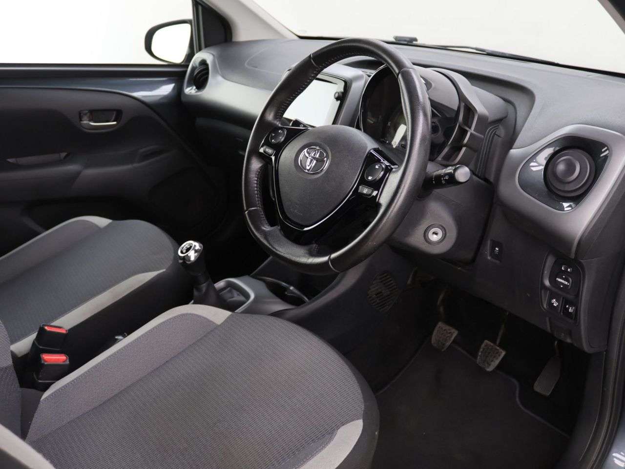 2021 TOYOTA AYGO 2021 TOYOTA AYGO