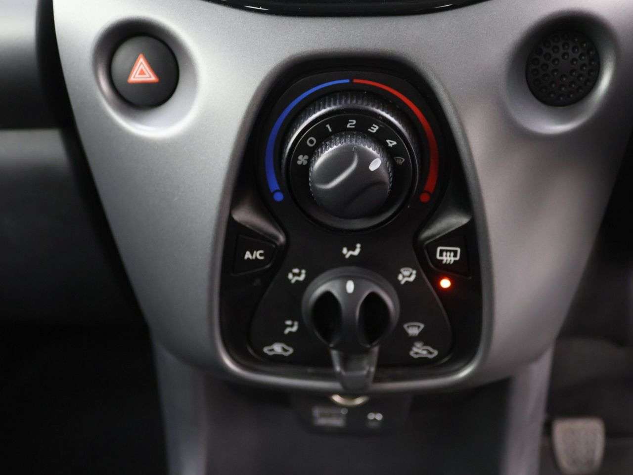 2021 TOYOTA AYGO 2021 TOYOTA AYGO