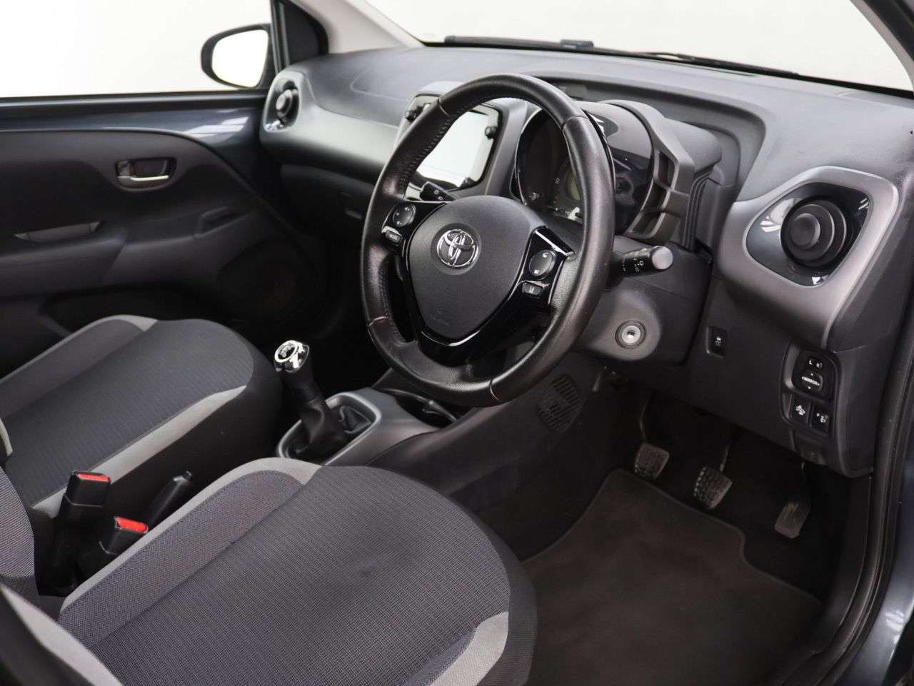 2021 TOYOTA AYGO 2021 TOYOTA AYGO