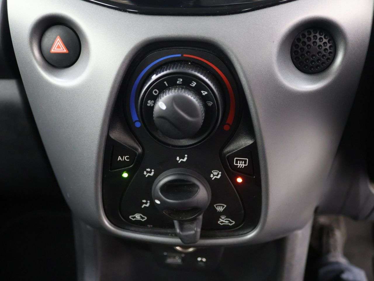 2021 TOYOTA AYGO 2021 TOYOTA AYGO