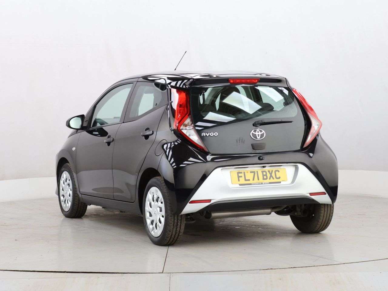 2021 TOYOTA AYGO 2021 TOYOTA AYGO